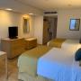 2 Double Beds