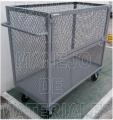 Carro de malla rectangular con puerta.