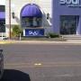 Subido por visitante en 05/02/2018 - FACHADA CON TOLDO DE CUARTO DE ESFERA Y ANUNCIO EN 3D  LUZ INDIRECTA