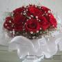 Subido por visitante en 02/11/2016 - BUQUETE  DE ROSAS  EN  PAPEL  ITALIANO