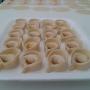TORTELLINI DE SALMON AHUMADO CON QUESO DE CABRA