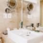 Studio Suite-King Bed Bathroom