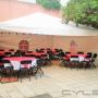 Subido por visitante en 09/09/2015 - Toldo 6X6, Mesas y sillas