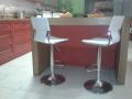 OPRTUNIDAD! Aprovecha esta hermosa, funcional y durable! Cocina Moderna Roja 100% PVC con ISLA, y Vitrina a precio de remate!