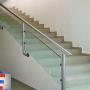 Barandal de vidrio con acero inoxidable