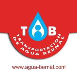 Transportación de agua Bernal