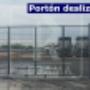 Subido por visitante en 28/06/2017 - Portón deslizable. Reja de acero