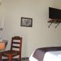 1 King bed, smoking, with work desk