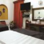 2 Double beds, non smoking, aircon, frwhpd