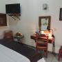1 Double bed with work desk