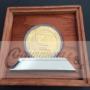 Moneda troquelada en metal Rex chapa de oro