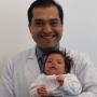 Dr. Claudio Badillo y paciente