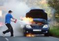 LA IMPORTANCIA   DE LLEVAR UN EXTINTOR EN TU COCHE