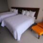 2 Queen Beds