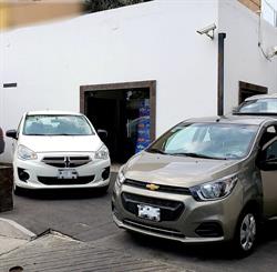 C-RENTA CARRO