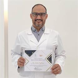 Doctor Héctor Gallego