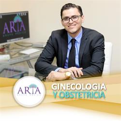 Dr. León - Ginecólogo