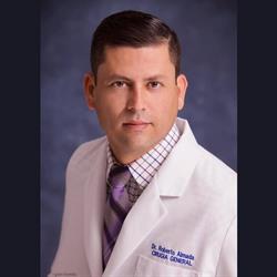 Dr. Roberto Almada Cirujano