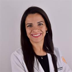 Dra Alejandra Muruaga. Cirugía Maxilofacial