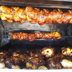 Pollos a La Leña