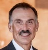 Dr. Ricardo Salinas Garza, Traumatólogo