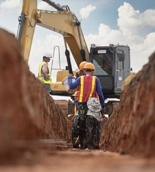 Nivelación de Terrenos, Retiro de Escombro, Construcción y Renta de Maquinaria Pesada