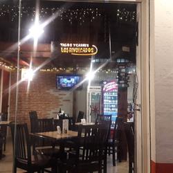 Tacos y Carnes Los Revolcados