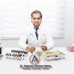 Dr. Alejandro Alcántar Molina