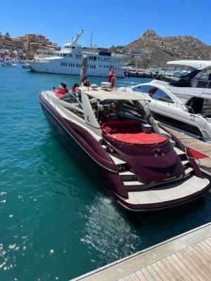 Luxury-Yacht-Charter