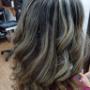 cortes de cabello, peinados, tintes de cabello, tratamientos capilares, accesorios para el cabello, peluquería, estilismo, estilo de cabello, cuidado del cabello, asesoramiento del cabello, productos de belleza para el cabello.