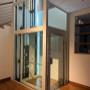 ¿Por qué adquirir un elevador Hidráulico de uso residencial?  •Ideal para personas con silla de rued