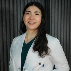 Dra. Berenice Periodoncia e Implantología