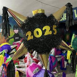 Piñatas Castillo