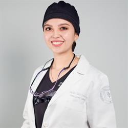 Dra. Mia Citlaly Contreras Tijerina, Periodoncista