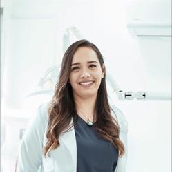 Dentista Xalapa. Dra. Sofía Arévalo