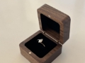 Anillo de compromiso de diamante de laboratorio